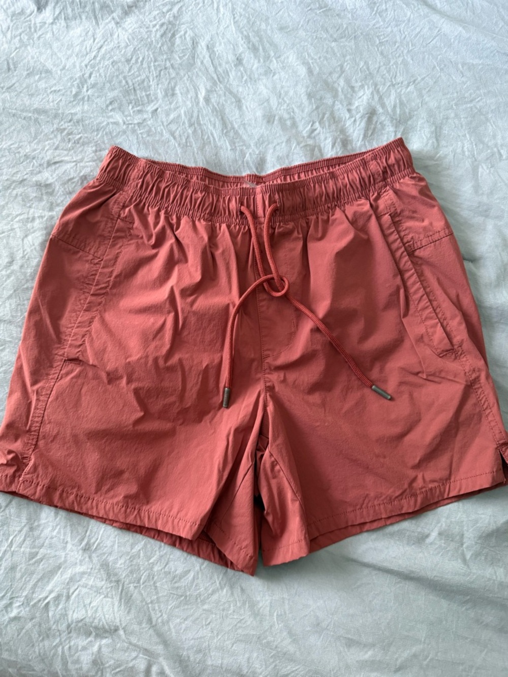 Men's Coral Athletic Drawstring Shorts - Lightweight Performance